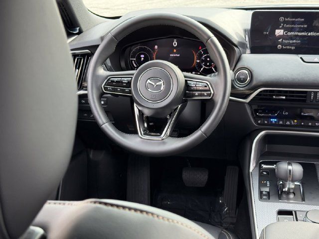 Certified 2025 MAZDA CX-70 Plug-In Hybrid w/ Premium Plus AWD/4WD image 17