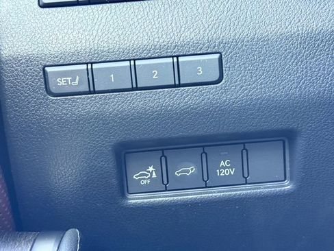 Used 2024 Lexus GX 550 w/ Accessory Package (2T) AWD/4WD image 26