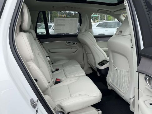 New 2026 Volvo XC90 B6 Ultra w/ Protection Package Premier AWD/4WD image 12