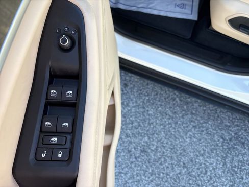 New 2025 Jeep Grand Cherokee Limited image 14