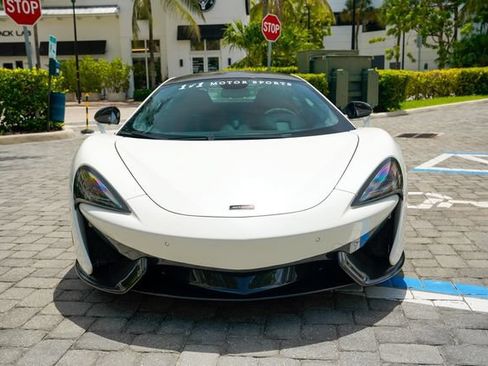 Used 2017 McLaren 570S Coupe RWD image 5