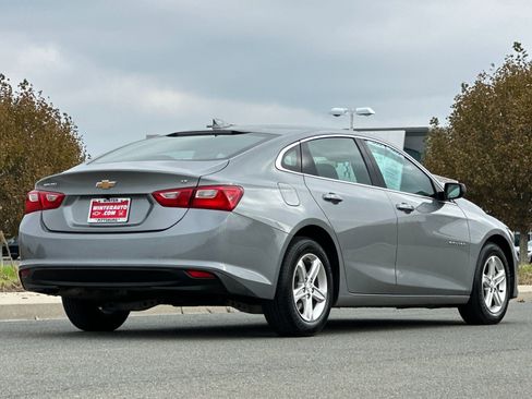 Used 2023 Chevrolet Malibu LT image 4