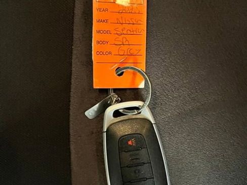 Used 2025 Nissan Sentra SR FWD image 25