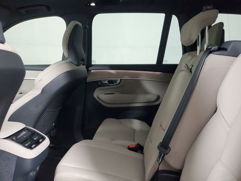 Certified 2026 Volvo XC90 B5 Core w/ Protection Package AWD/4WD image 14