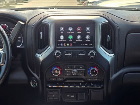 Used 2022 Chevrolet Silverado 1500 RST image 18