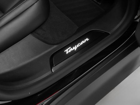 New 2026 Porsche Taycan image 26