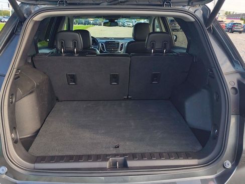 Used 2018 Chevrolet Equinox Premier FWD image 24