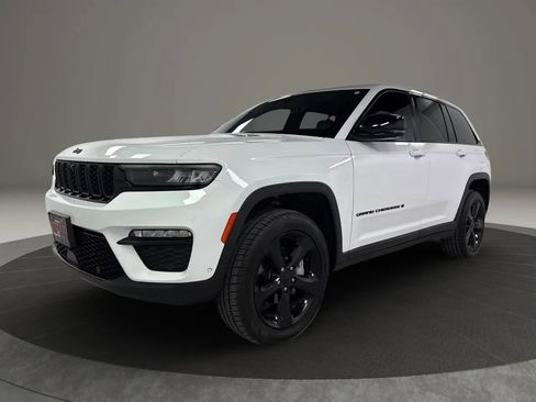 Used 2023 Jeep Grand Cherokee Limited w/ Luxury Tech Group II AWD/4WD image 1