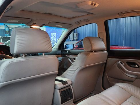 Used 1999 BMW 528i Sedan image 22