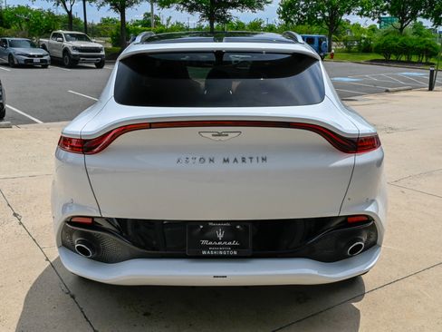 Used 2024 Aston Martin DBX AWD/4WD image 6