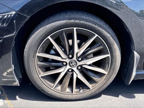 Used 2022 Toyota Camry SE FWD image 32