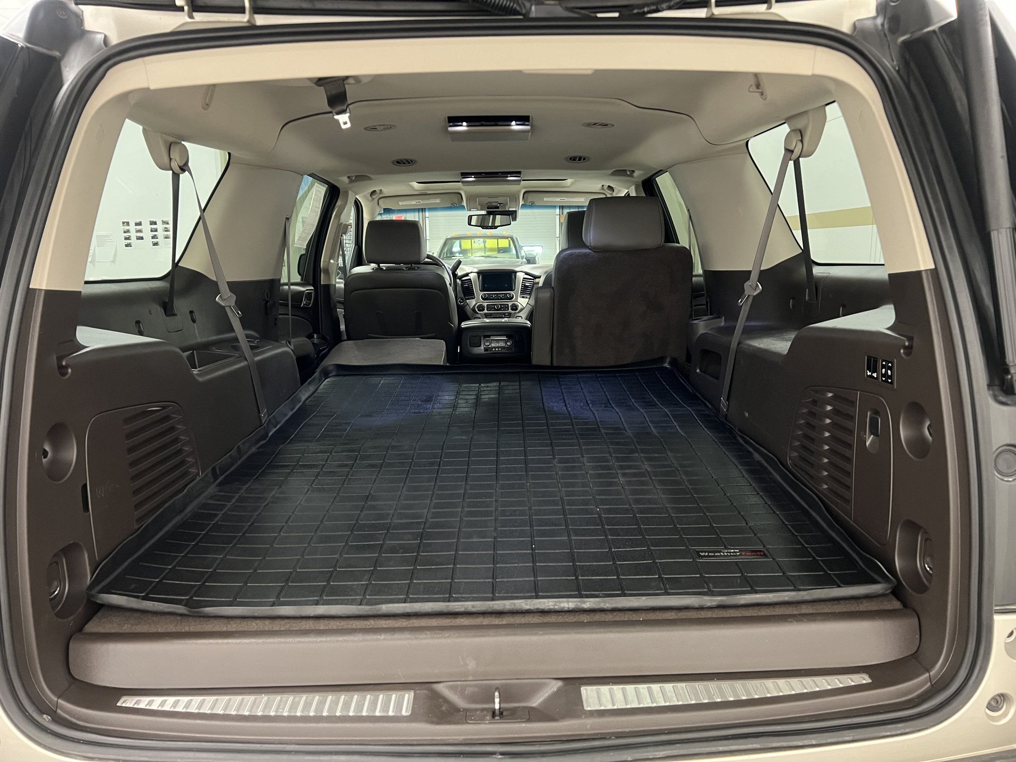 Used 2016 GMC Yukon XL Denali w/ Open Road Package AWD/4WD image 24