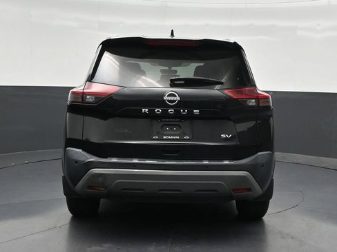 Used 2022 Nissan Rogue SV w/ SV Premium Package FWD image 4
