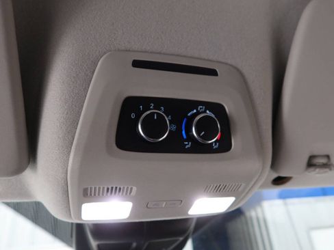 Used 2023 Ford Transit 350 XLT RWD image 28