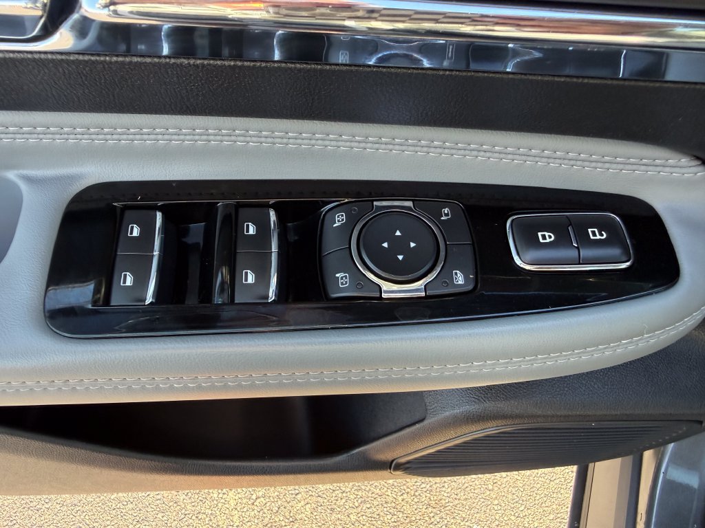 Used 2020 Lincoln Corsair FWD w/ Equipment Group 101A image 15