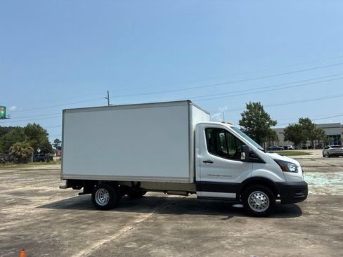 Used 2024 Ford Transit 350 RWD image 2