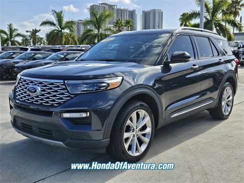Used 2022 Ford Explorer Platinum w/ Technology Package image 6