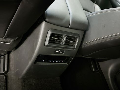 Used 2024 MAZDA CX-90 3.3 Turbo w/ Select Package AWD/4WD image 28