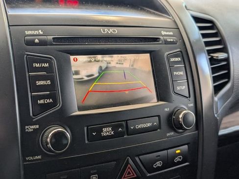 Used 2012 Kia Sorento EX FWD image 21