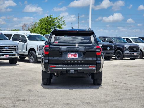 Used 2025 Toyota 4Runner TRD Off-Road Premium AWD/4WD image 6