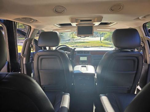 Used 2013 Chevrolet Tahoe LTZ image 24