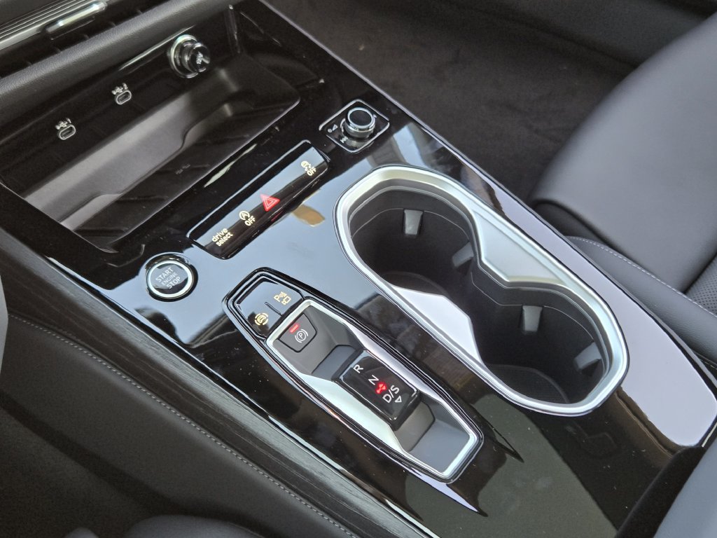 Used 2026 Audi A6 Premium Plus AWD/4WD image 25