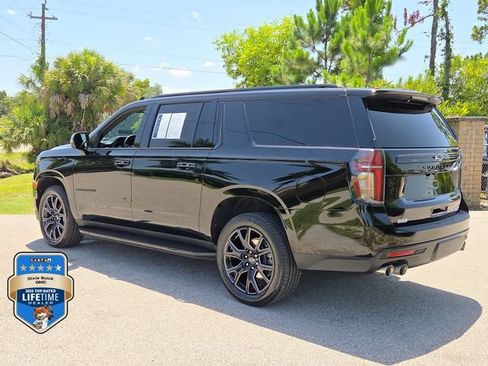 Certified 2024 Chevrolet Suburban RST w/ Sport Performance Package RWD image 3