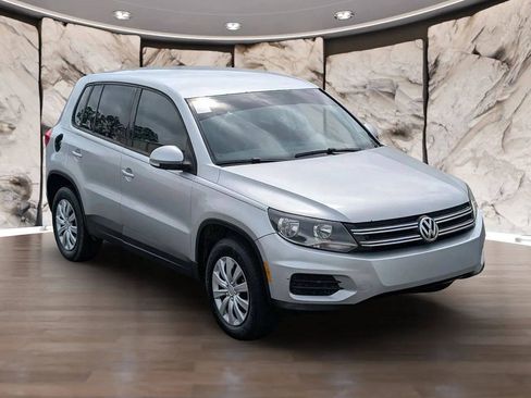 Used 2012 Volkswagen Tiguan S FWD image 18