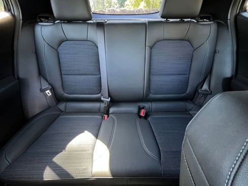 Used 2025 Buick Envista Preferred FWD image 37