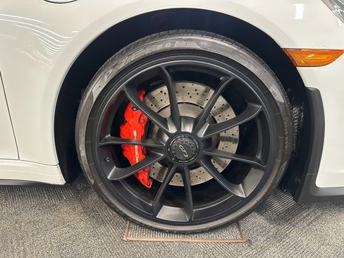 Used 2018 Porsche 911 GT3 image 21
