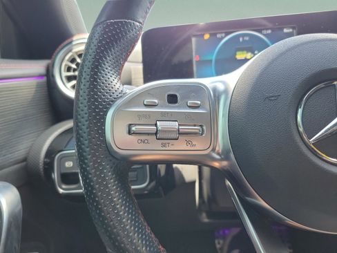 Used 2022 Mercedes-Benz CLA 250 image 17