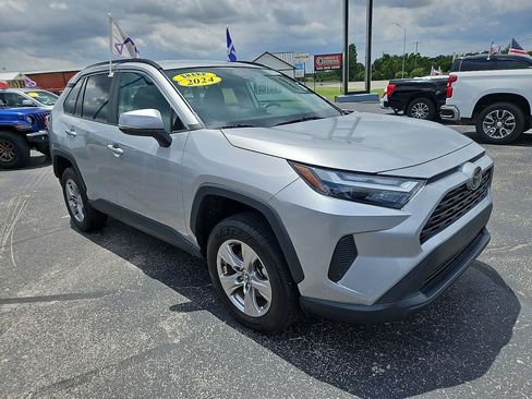 Used 2024 Toyota RAV4 XLE FWD image 10