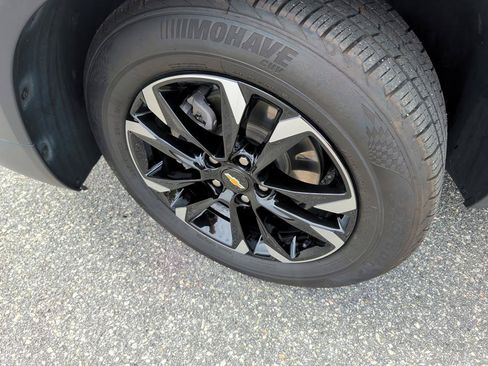 Used 2022 Chevrolet TrailBlazer LT FWD image 7