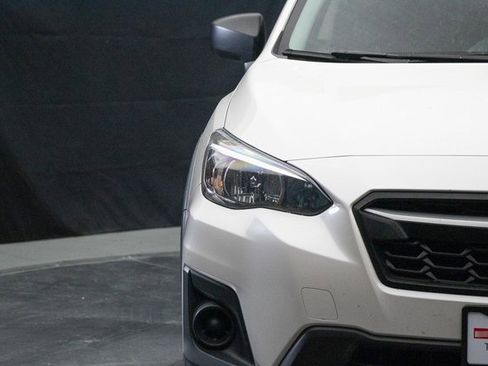 Used 2019 Subaru Crosstrek 2.0i w/ Eyesight System image 5