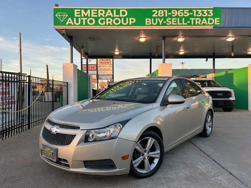 Used 2013 Chevrolet Cruze LT image 1