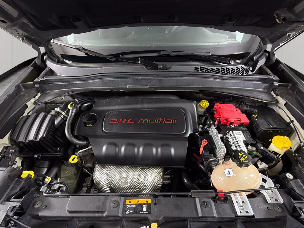Used 2021 Jeep Renegade Latitude FWD image 35