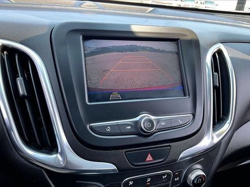 Used 2021 Chevrolet Equinox LT FWD image 26