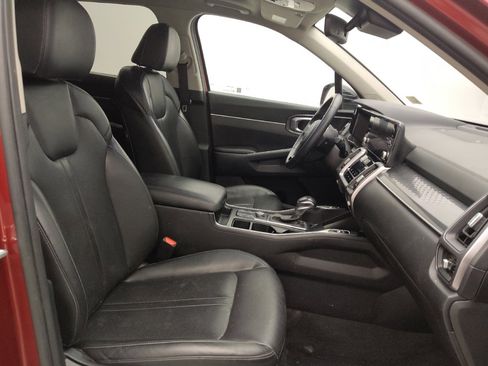 Used 2023 Kia Sorento S w/ Panoramic Sunroof Package image 21