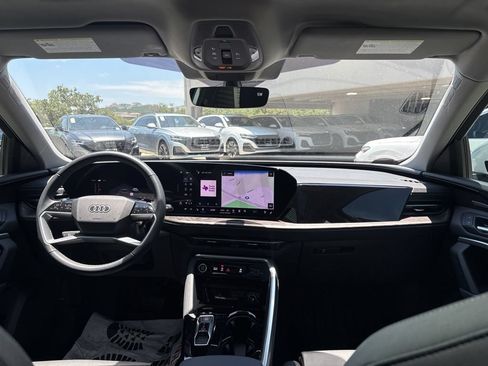 Certified 2025 Audi Q5 Premium AWD/4WD image 19