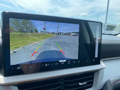 New 2026 Ford Explorer Active AWD/4WD image 21