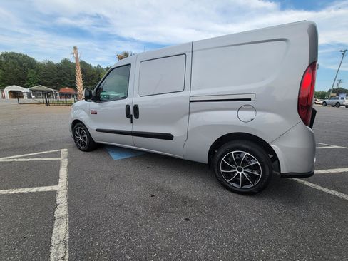 Used 2020 RAM ProMaster City Tradesman SLT FWD image 8