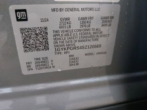 Used 2025 Cadillac XT6 Sport w/ LPO, Floor Liner Package image 37