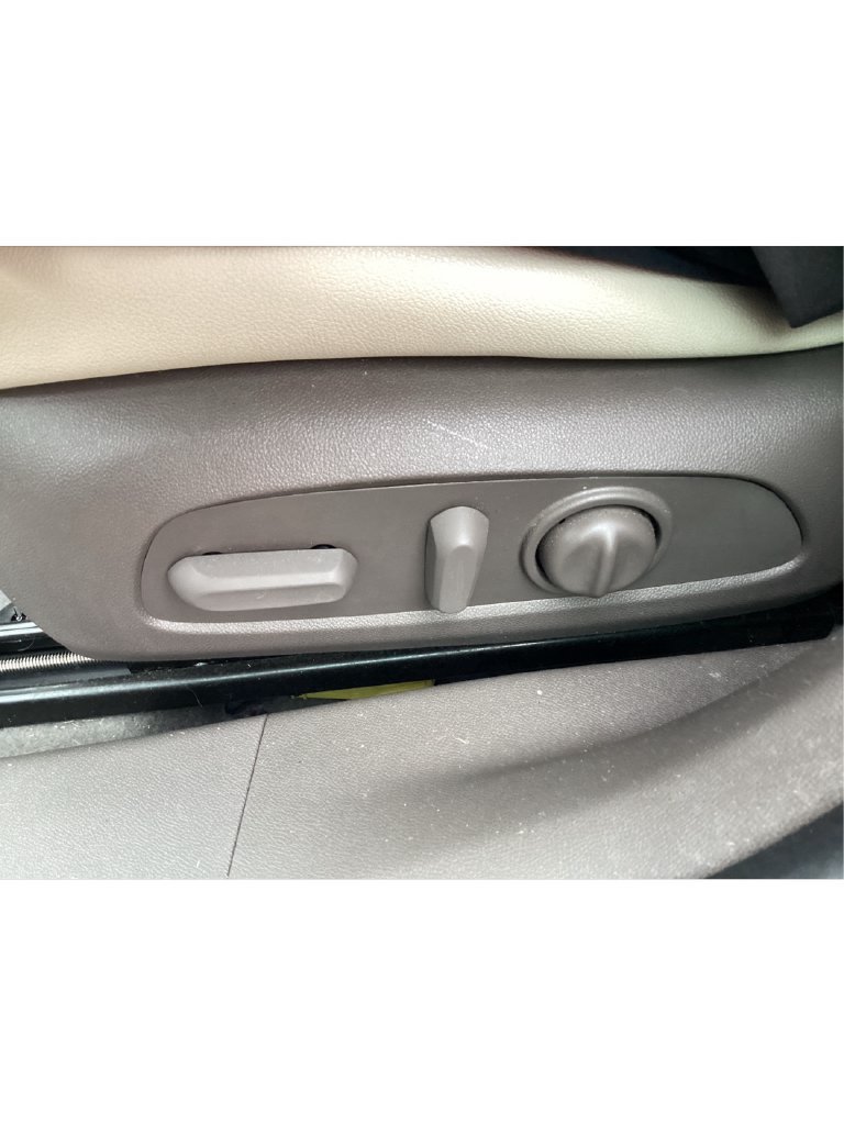 Used 2022 Chevrolet Malibu Premier FWD image 46