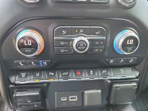 Used 2020 GMC Sierra 3500 Denali w/ Denali Ultimate Package image 14