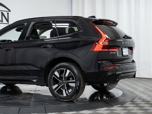 New 2026 Volvo XC60 B5 Core w/ Climate Package image 29