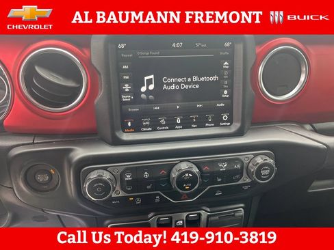 Used 2021 Jeep Gladiator Sport AWD/4WD image 18
