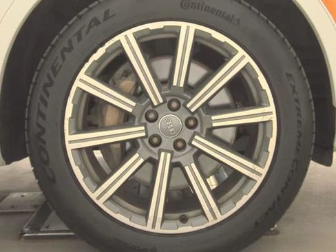 Used 2018 Audi Q7 2.0T Premium Plus AWD/4WD image 14