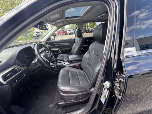 Used 2020 Kia Telluride EX w/ EX Premium Package AWD/4WD image 15