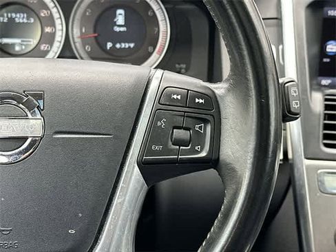 Used 2013 Volvo XC60 T6 image 10