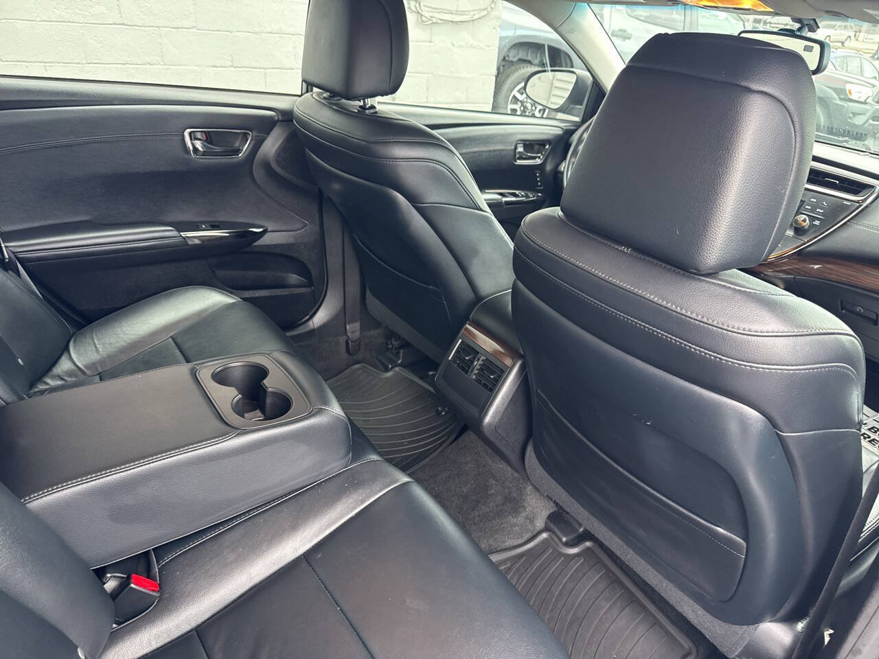 Used 2013 Toyota Avalon XLE Touring FWD image 22